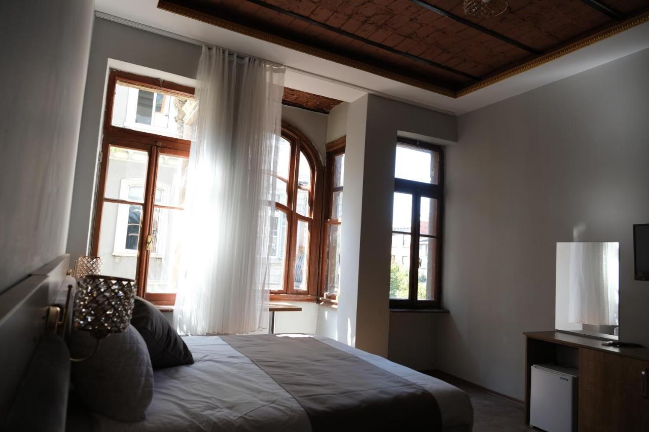 Adamantides Hotel Istanbul Exterior photo